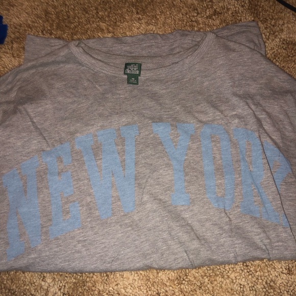New York long sleeve - Picture 2 of 2